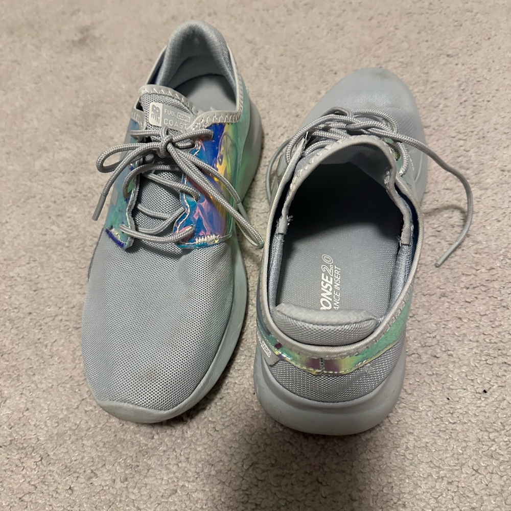 New Balance Iridescent Gray Athletic Shoes